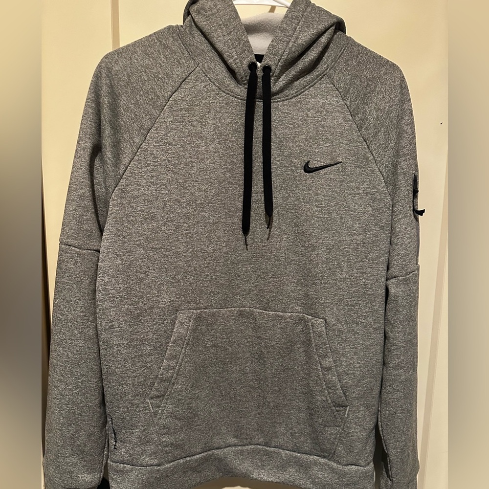 Nike Men's Heather Gray Pullover Hoodie, Sweatpants and T-shirt Set